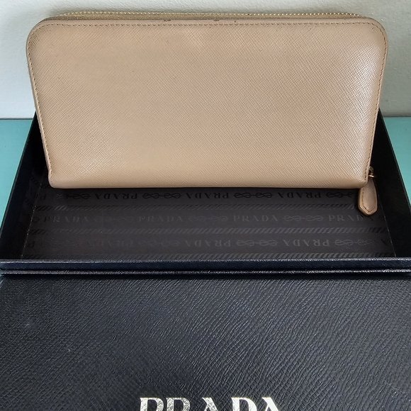 Prada Large Saffiano Zippy Leather Wallet - Picture 2 of 15